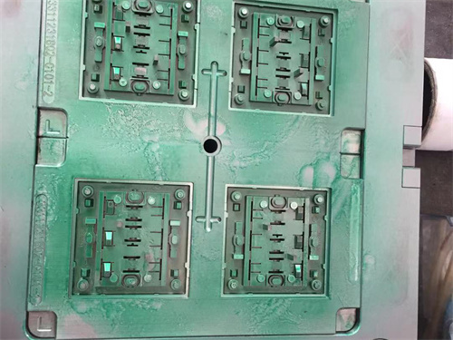 電器類(lèi)模具